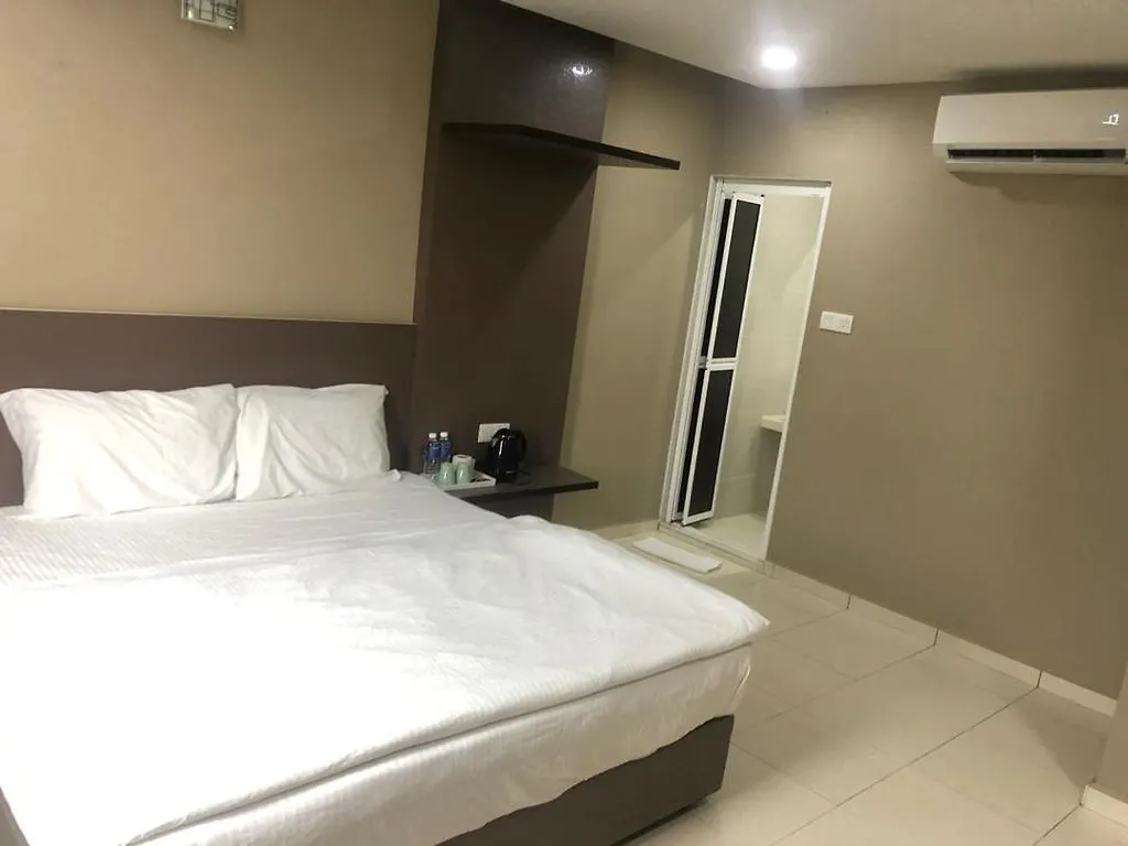 Tropika Garden Hotel Kulai Johor Bahru 2*,  Malaysia